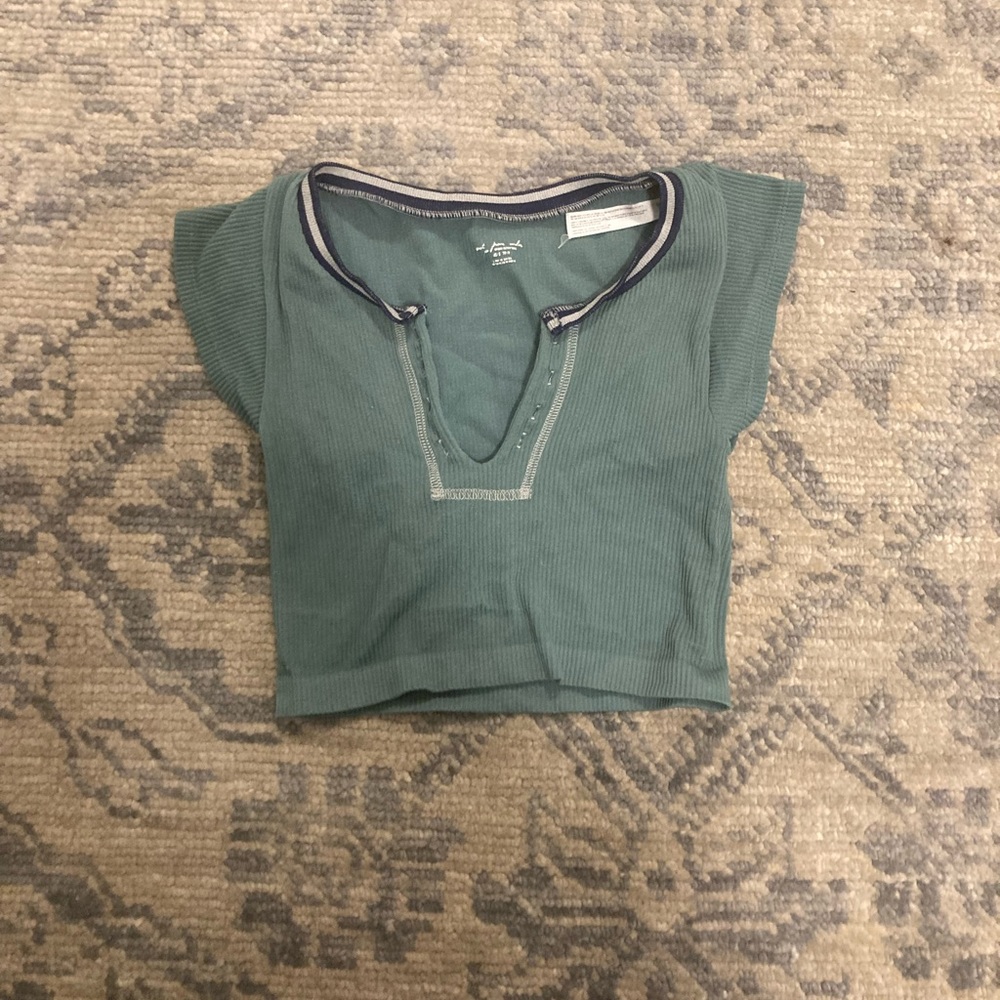 green urban shirt SIZE XS